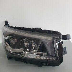 eDeliver9 - Headlight - Right